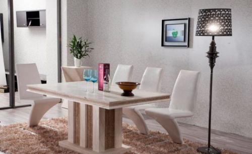 На кухне на столе. Материалы для кухонного стола