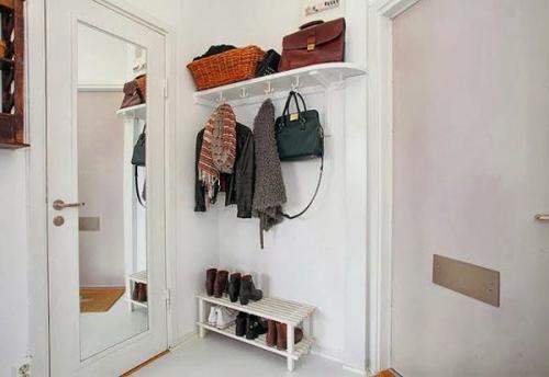 Прихожая для маленького узкого коридора. Какие варианты мебели в узкую прихожую