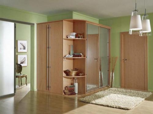 Вместительная прихожая для маленького коридора. Варианты прихожих для маленького коридора
