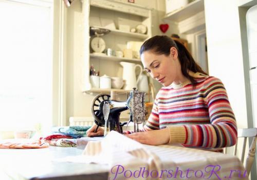 Шторы на двери и дверные проемы. Как выбрать декоративные шторы в дверной проем? 25