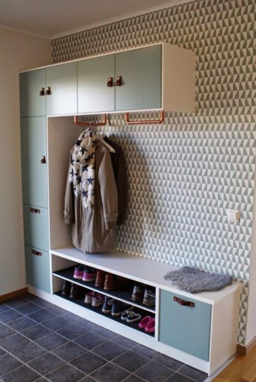 Варианты оформления прихожей в квартире. Отделка стен прихожей 04