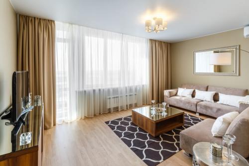 Занавески красивые в зал. Подбираем занавески для зала с балконом и без