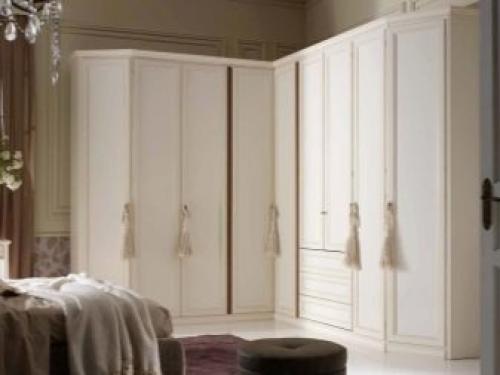 Шкаф в спальню варианты. Особенности конструкции встроенного шкафа-купе в спальне 14 Шкаф в спальню варианты. Особенности конструкции встроенного шкафа-купе в спальне 14