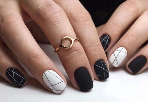 Черно-белый дизайн ногтей. Контрастный черно-белый маникюр 2019-2020: дизайн, трендовые новинки, последние тенденции