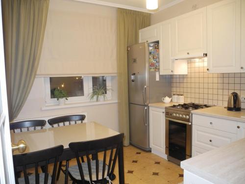 Дизайн занавесок на кухню. Какие шторы можно выбрать для кухни