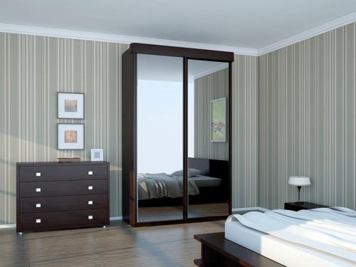 Вместительный шкаф для маленькой комнаты. Маленький шкаф – оптимальное сочетание размеров и форм изюминки интерьера (105 фото)