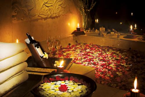 Как украсить комнату к романтическому вечеру. Романтический вечер дома — идеи декора