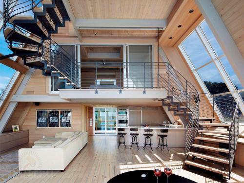 Шалаш своими руками дома. Дом-шалаш или дом-палатка: примеры, особенности проекта