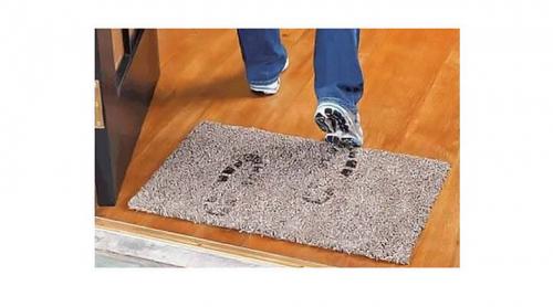 Коврик перед входной дверью. Шепоток , как сделать коврик у двери - защитой дома от негатива и зла.