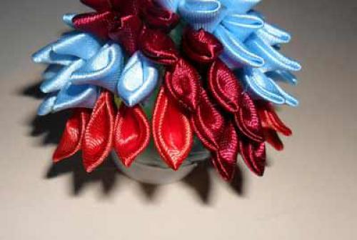 Канзаши шары на елку. Красивый шар на елку