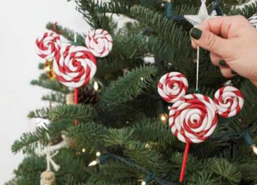 Новогодние игрушки на елку из ткани своими руками. Новогодняя игрушка Микки Маус к году 2020 своими руками