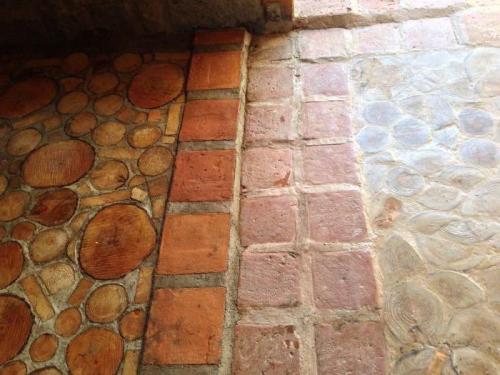 Пол из деревянных спилов своими руками 35