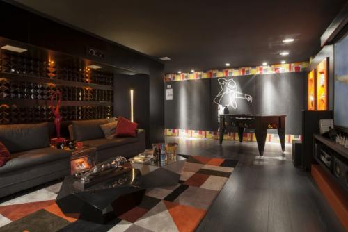 Красивый дизайн зала в частном доме. Гостиная в частном доме – интересные идеи дизайна и оформления гостевой комнаты (125 фото)