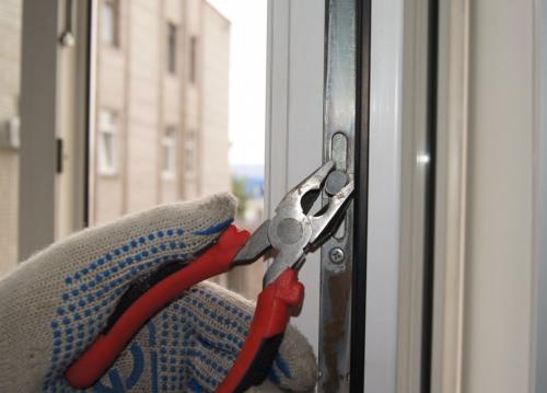 Металлопластиковые окна зимой. Как перевести пвх окно в зимний режим