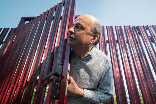 Забор из обзола. Какой забор дешевле: посчитаем вместе