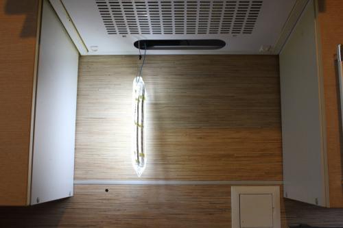 Светодиодная лента в холодильник. Выбросил светодиодную лампу. Заменил на диодную ленту. Чего и вам желаю