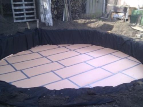 Бассейн во дворе частного дома своими руками. Современные бассейны во дворе дома – отличное место для семейного отдыха 08