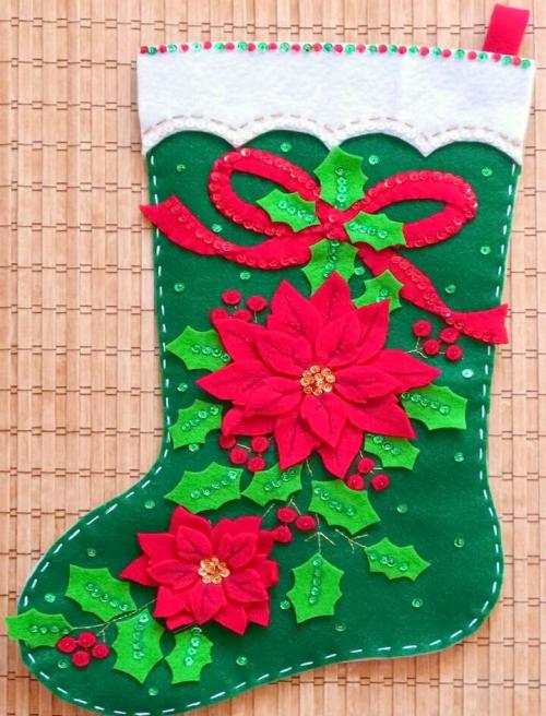 Как сделать новогодний носок из бумаги. Новогодний сапожок: лучшие идеи