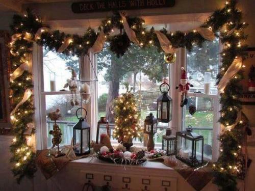 Как украсить подоконник на новый год. Украшения для подоконника своими руками