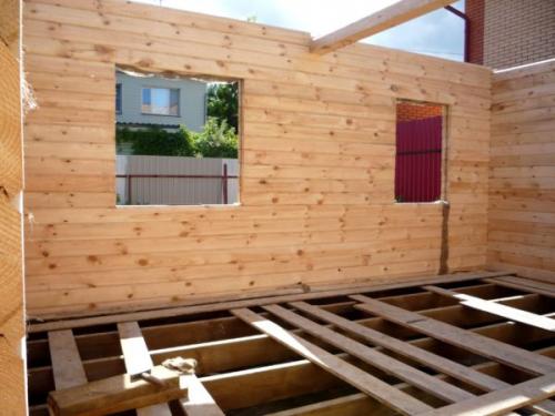 Пол из брусков. Этапы строительства пола в доме из бруса