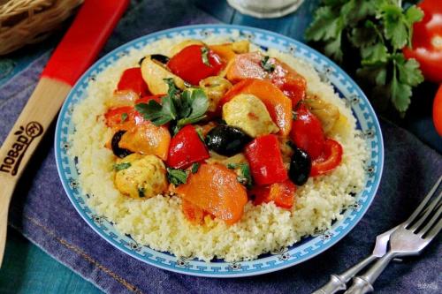 Сервировка стола на Новый год 2020. 3 блюда, которые должны быть обязательно на Новогоднем столе 2020