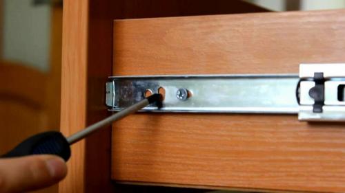 Реставрация полированной мебели своими руками. Как в домашних условиях обновить старую полированную мебель?