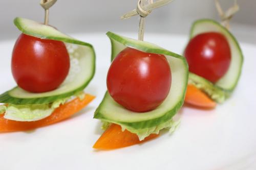 Сервировка стола на Новый год 2020. 3 блюда, которые должны быть обязательно на Новогоднем столе 2020