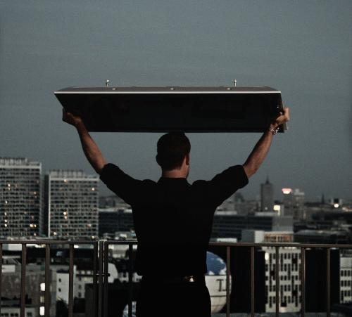 Акцентная стена за телевизором. Не выбрасывай телевизор с балкона: 5 крутых способов красиво спрятать телевизор в гостиной