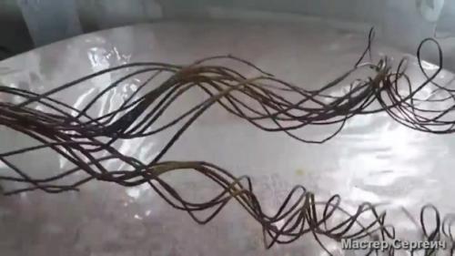 Декор из веток ивы. Украшение комнаты декором из веток и шаров из ниток