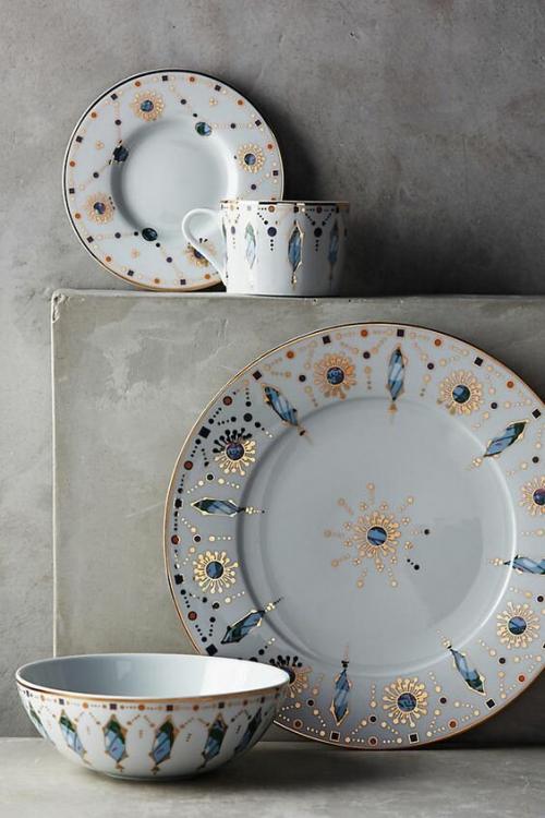 Обряды при переезде на новую квартиру. 6 примет на счастье при переезде в новую квартиру