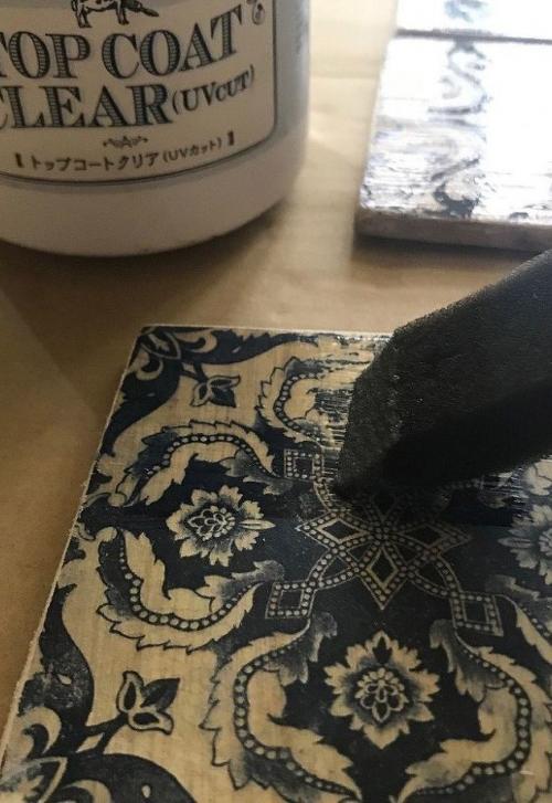 Плитка из дерева. Необычная идея дизайна стен: деревянная плитка с рисунком