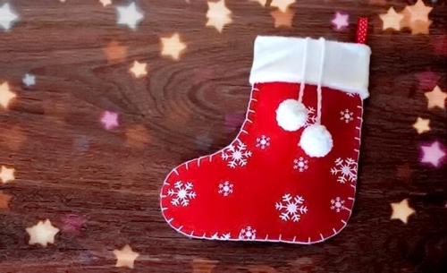 Рождественские носки своими руками. Новогодний сапожок для подарков своими руками: лучшие идеи