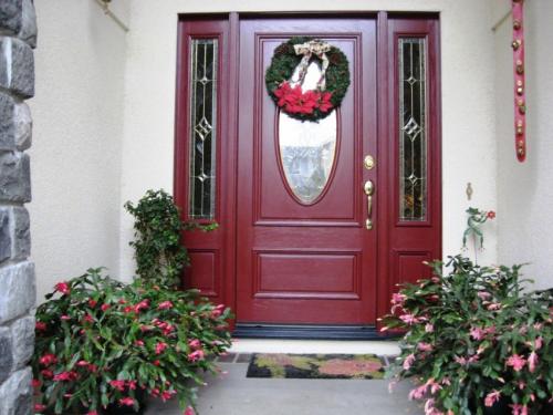 Дверь в ванную с зеркалом.  Двери с зеркалом: многообразие и разновидности