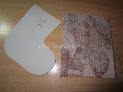 Рождественский носок своими руками. Как сшить носок для подарка 20