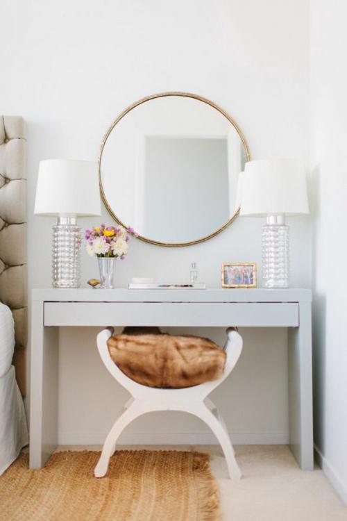 Туалетный столик это. Красивые туалетные столики с зеркалом, 40 фото