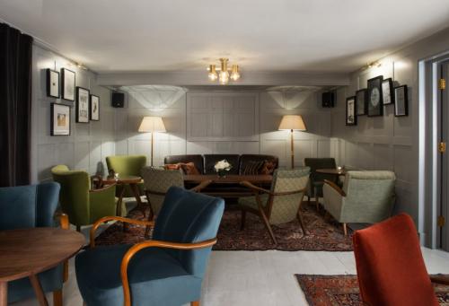 Красивый дизайн зала в частном доме. Гостиная в частном доме – интересные идеи дизайна и оформления гостевой комнаты (125 фото)