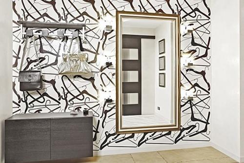 Панели из обоев в коридоре. №1. Краска 03