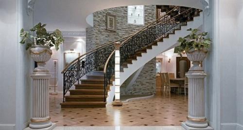 Из чего делают колонны. Из чего сделать декоративную колонну своими руками: материалы и их особенности