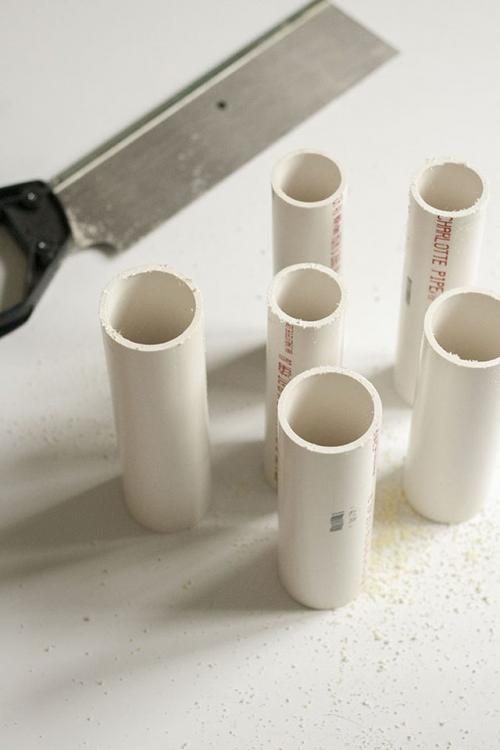 Напольная ваза своими руками из трубы. Вазы из пластиковых труб: напольная и маленькая