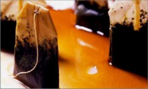 Чем почистить не полированную мебель. Методы очищения полированной поверхности в домашних условиях