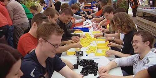 Лего в интерьере квартиры. Дом сделанный полностью из кирпичиков Лего