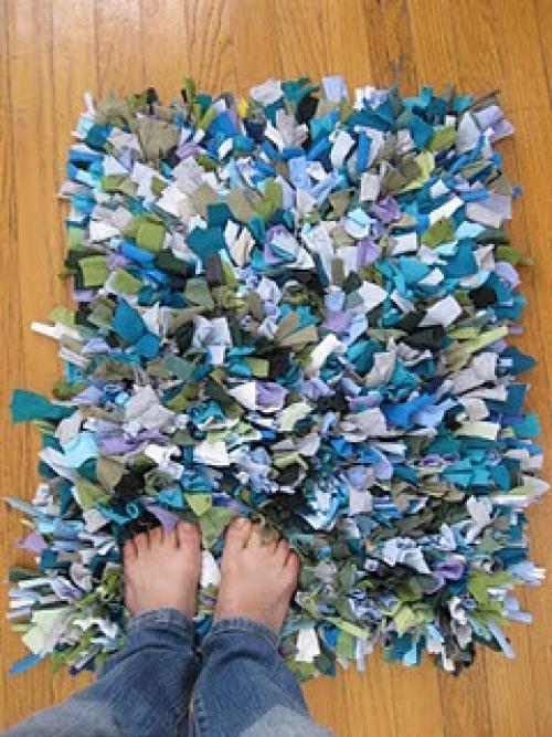 Как использовать старую одежду