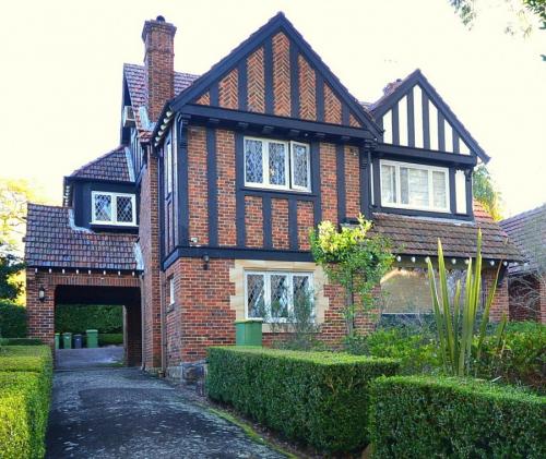 Дома в английском стиле. Дом в английском стиле — 100 фото лучших проектов загородных домов с элегантным дизайном