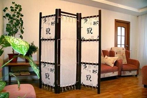 Как сделать мобильную перегородку. Гостиная