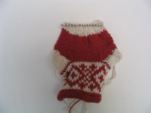 Рождественские носки спицами. Рождественские носочки / mini christmas stockings