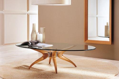 Стильные журнальные столики. Стеклянный журнальный столик: современность, воплощенная в одном материале