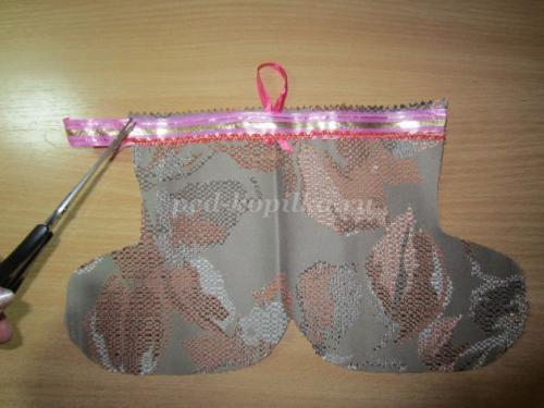 Рождественский носок своими руками. Как сшить носок для подарка 25