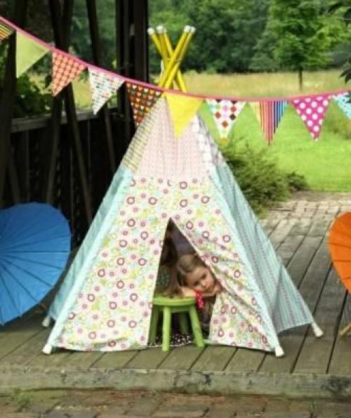 Как сделать шалаш, как дома. Часть 1 Сооружение простейшей крепости из одеял 11