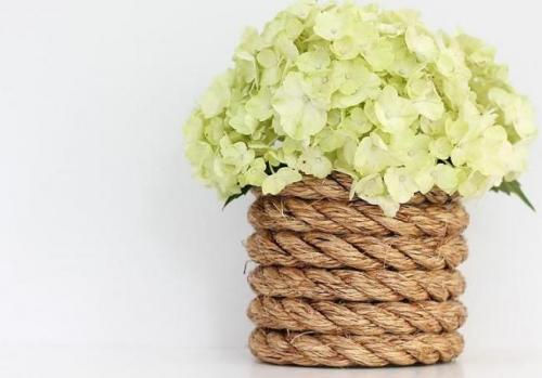 Вазы своими руками из подручных средств в домашних условиях. Ваза из подручных средств: 10 супер-простых идей