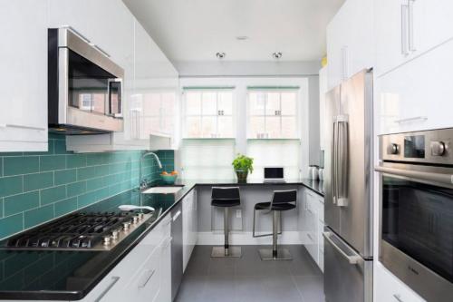 Кухня студия с барной стойкой. Дизайн кухни с барной стойкой (220+ Фото) – Возможность создания красивого и современного интерьера